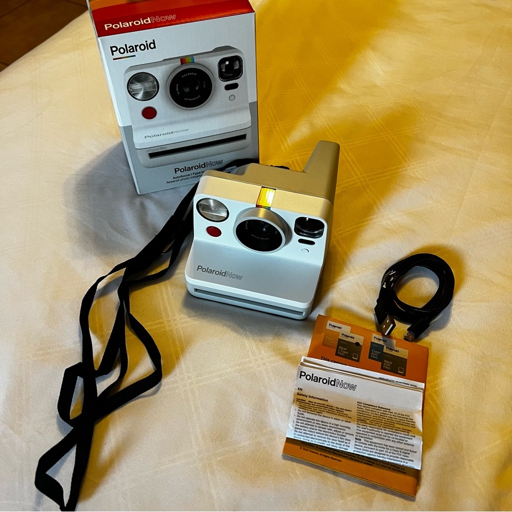 Polaroid Now I type Instant Film Camera